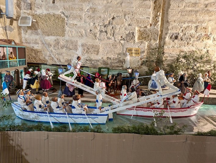 La crèche de la Garriga : le peuple languedocien en santons 4 Montpellier Creche de la Garriga Joutes de Palavas